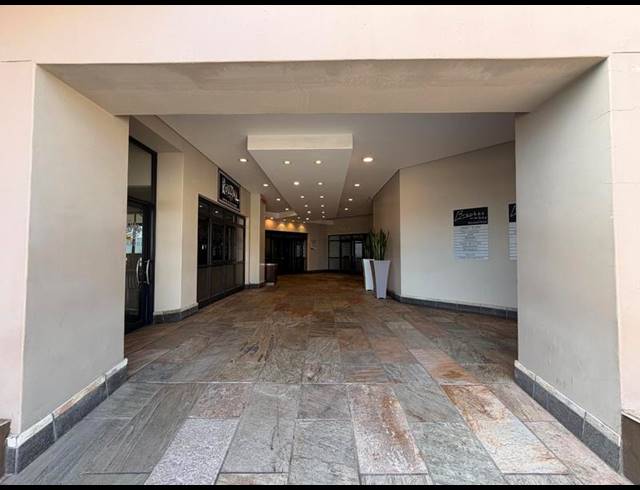 BUSINESS PROPERTY TO RENT IN HUMEWOOD